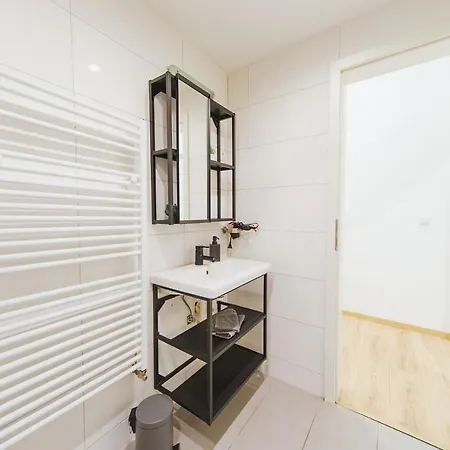 Apartment Central 10A 40Qm Wi-Fi Free Parking Calm Back House Dortmund Exterior photo