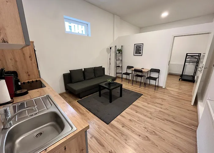 Apartment Central 10A 40Qm Wi-Fi Free Parking Calm Back House