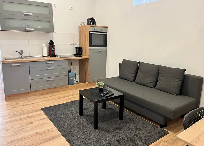 Apartment Central 10A 40Qm Wi-Fi Free Parking Calm Back House