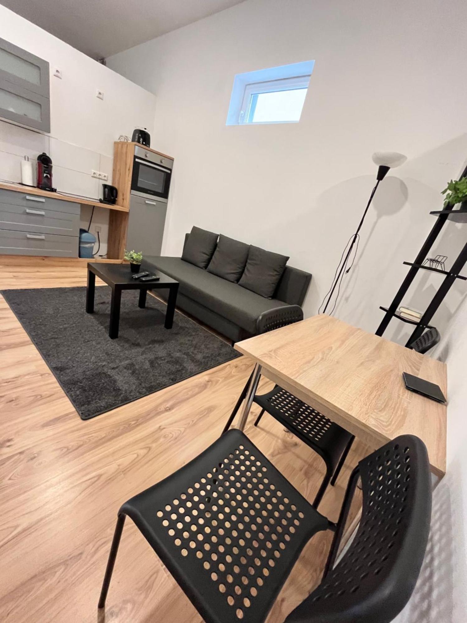 Apartment 10a 40qm Wi-fi Free Parking Calm Back House Dortmund
